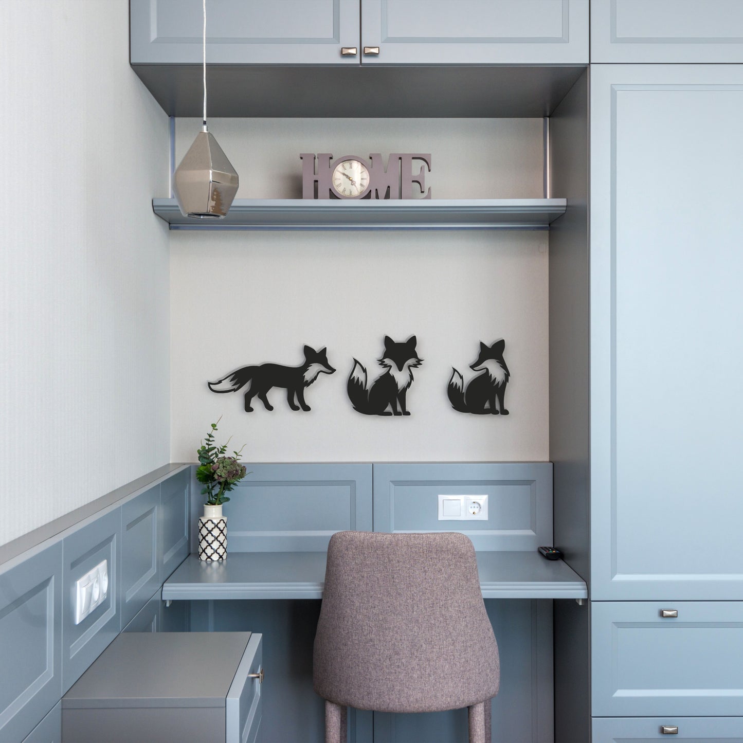 black-foxes-trio-metal-wall-art-above-dressing-table