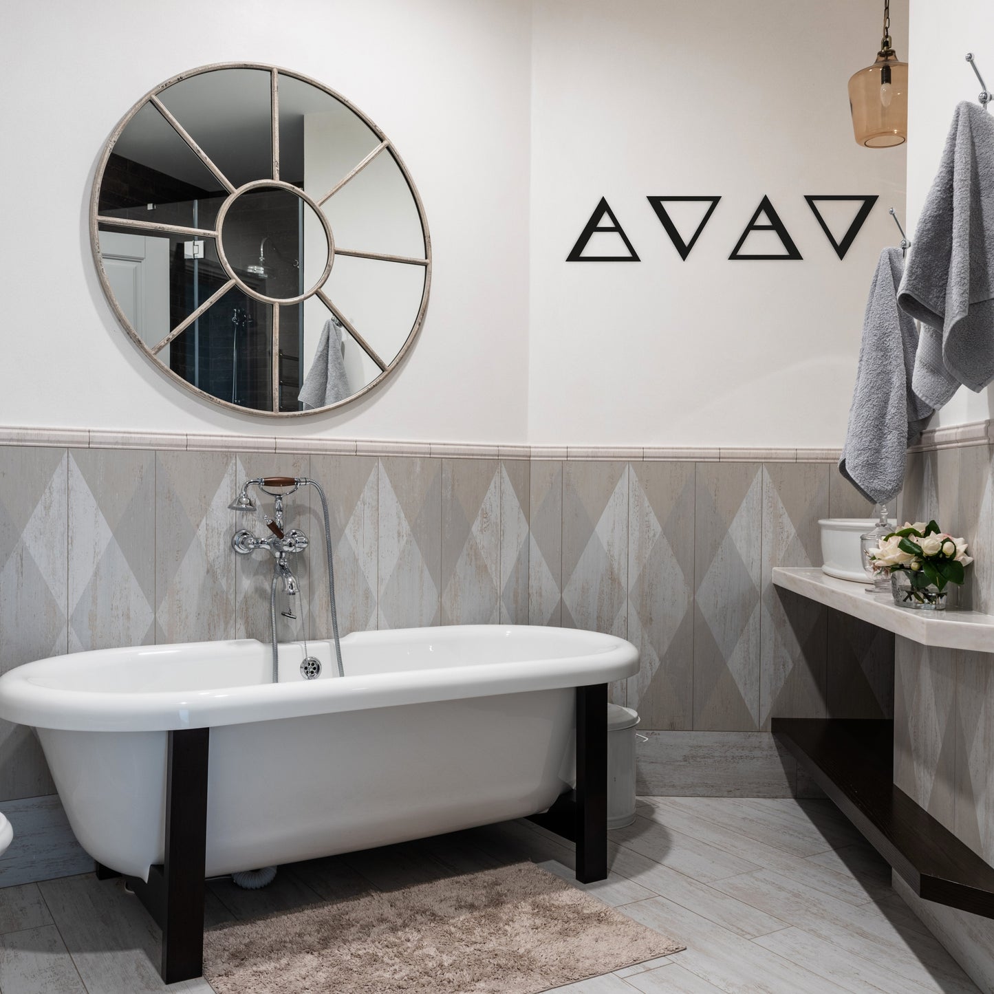 abstract-metal-wall-art-minimalist-triangles-black-in-modern-bathroom