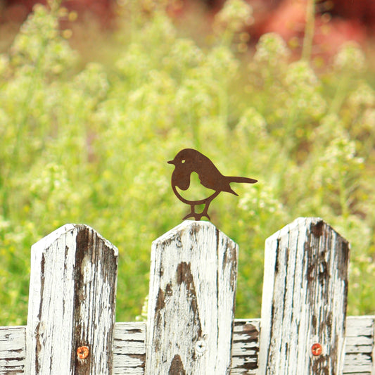 rusty-baby-robin-metal-garden-fence-topper